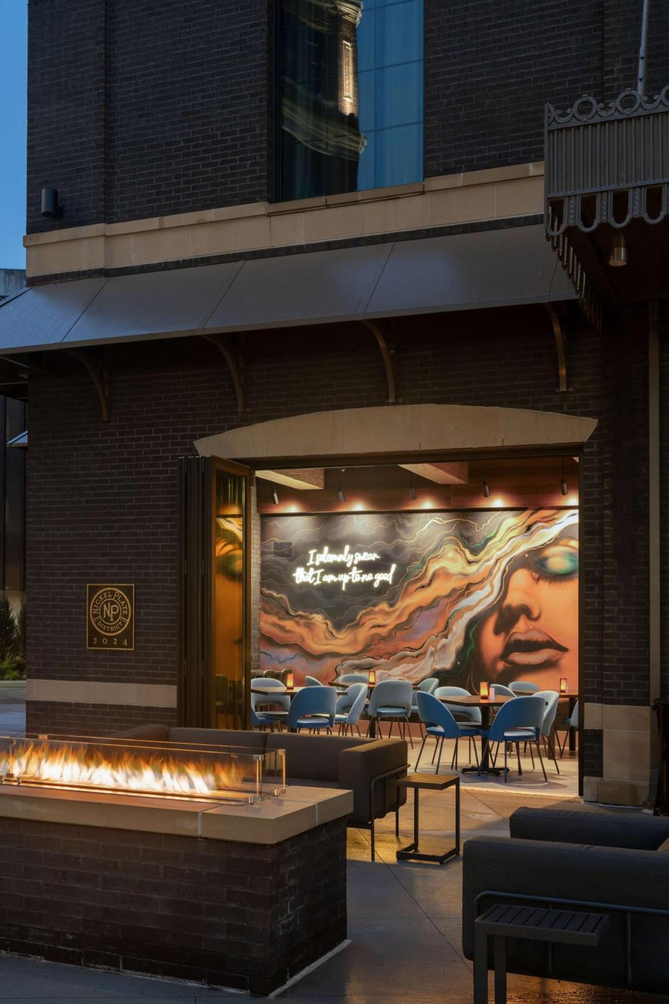 Hotel Nickel Plate Fishers, Tapestry Collection By Hilton Eksteriør bilde